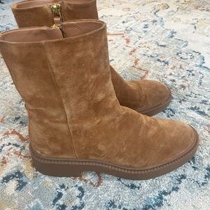 Vince Brown Ankle Boots with Zipper and Rounded Toe